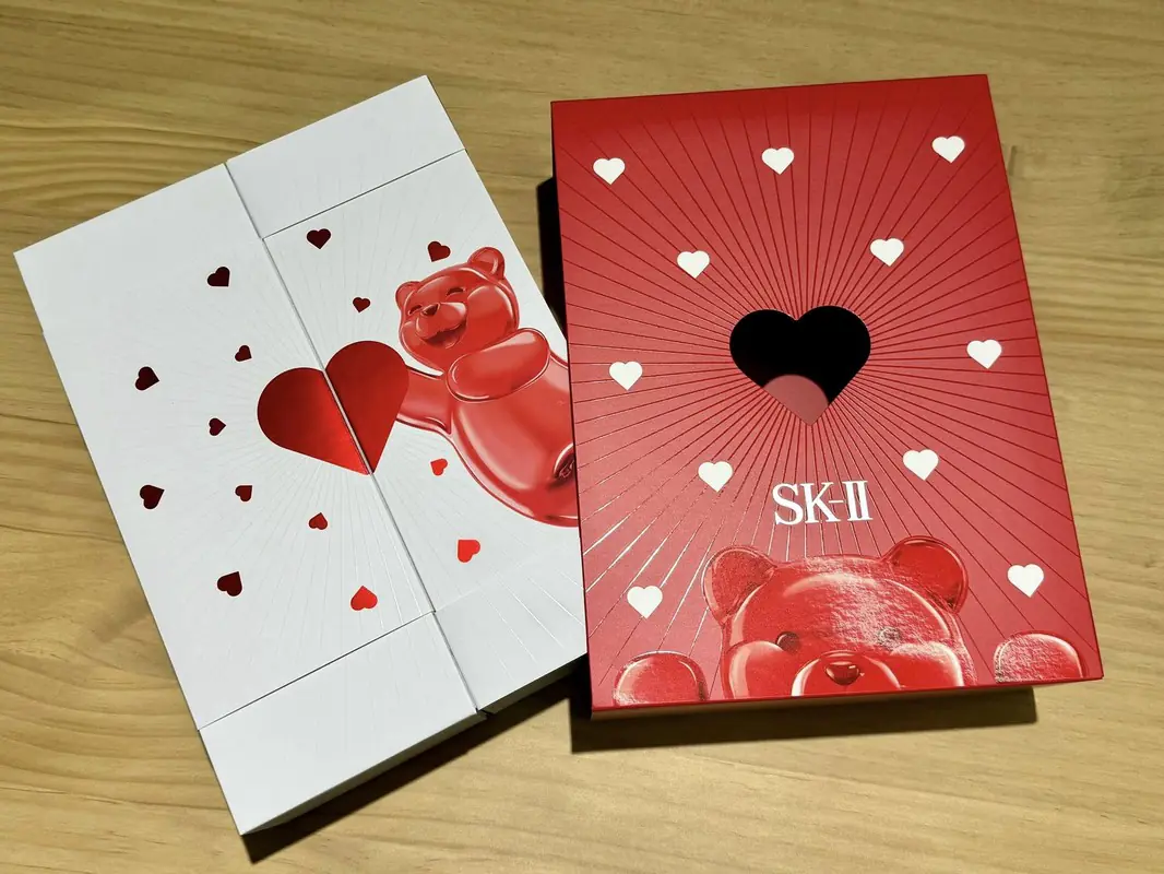 男友情人節送驚喜！女友一拆見「戰利品」秒尖叫 全場嗨爆：男生都該學