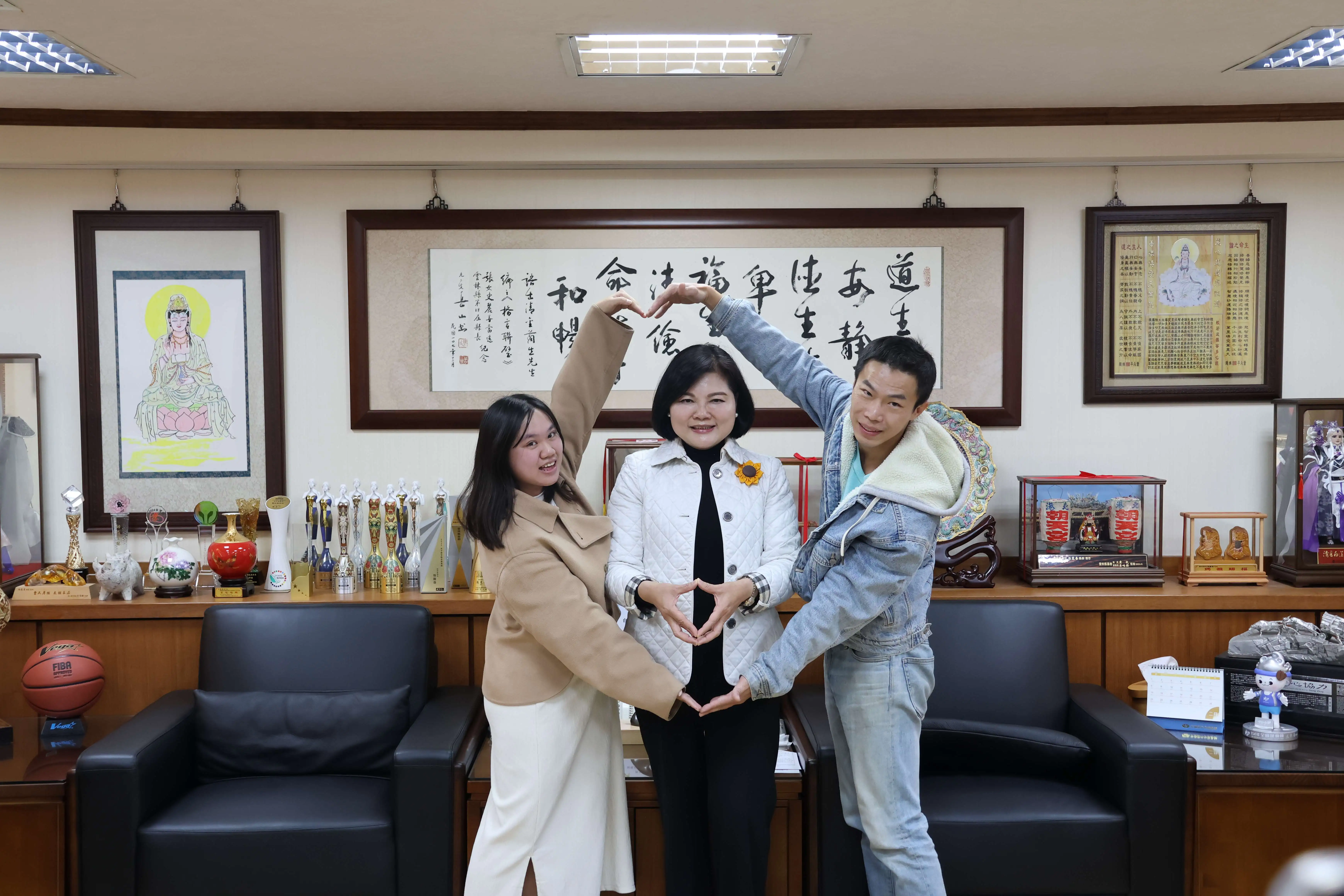 雲林縣單身聯誼喜傳佳音　兩對新人互許終身　 縣長張麗善親自頒贈50吋大電視祝福