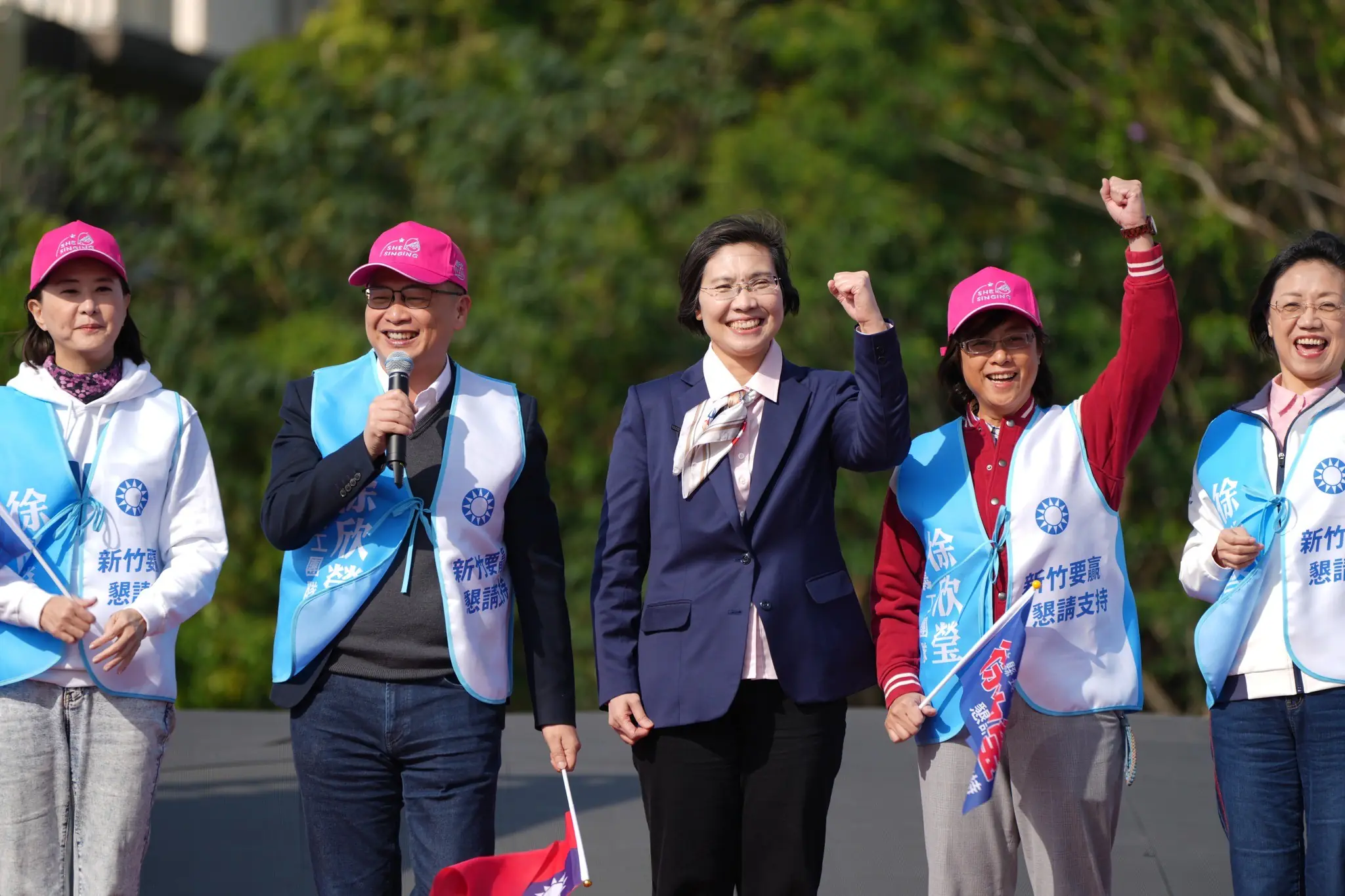 兩大「戰神」羅智強、王鴻薇跨區力挺徐欣瑩：新竹需要「懂科技、有戰力」的縣長
