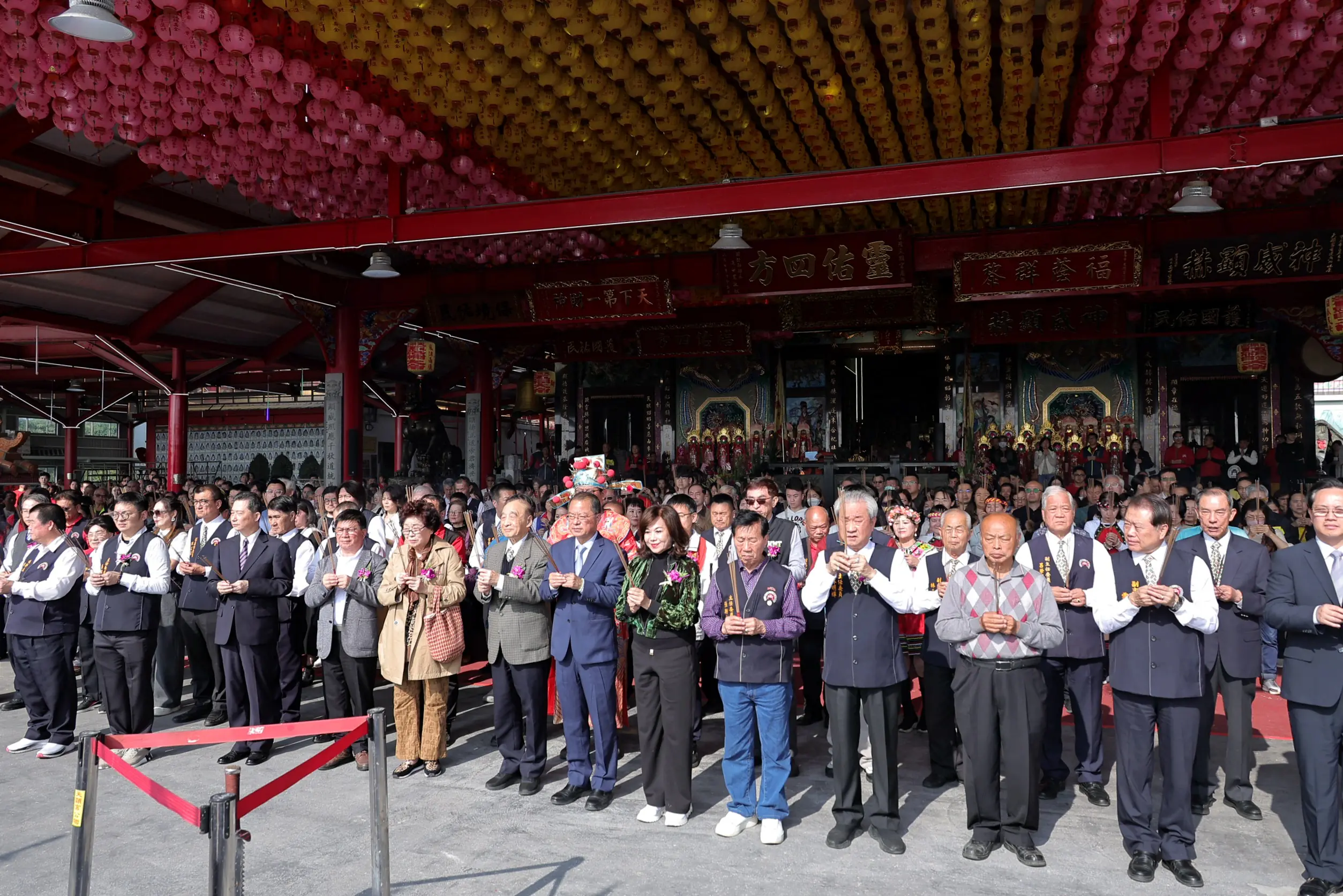 天顯宮祝壽場面熱烈！邱佩琳發紅包　海軍上將林鎮夷等要角共襄盛舉