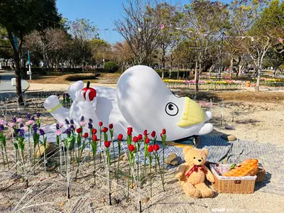 中台灣燈會見證社會高水準！姆明女友的熊馬吉還在原地　市府大讚民眾「最萌守望者」