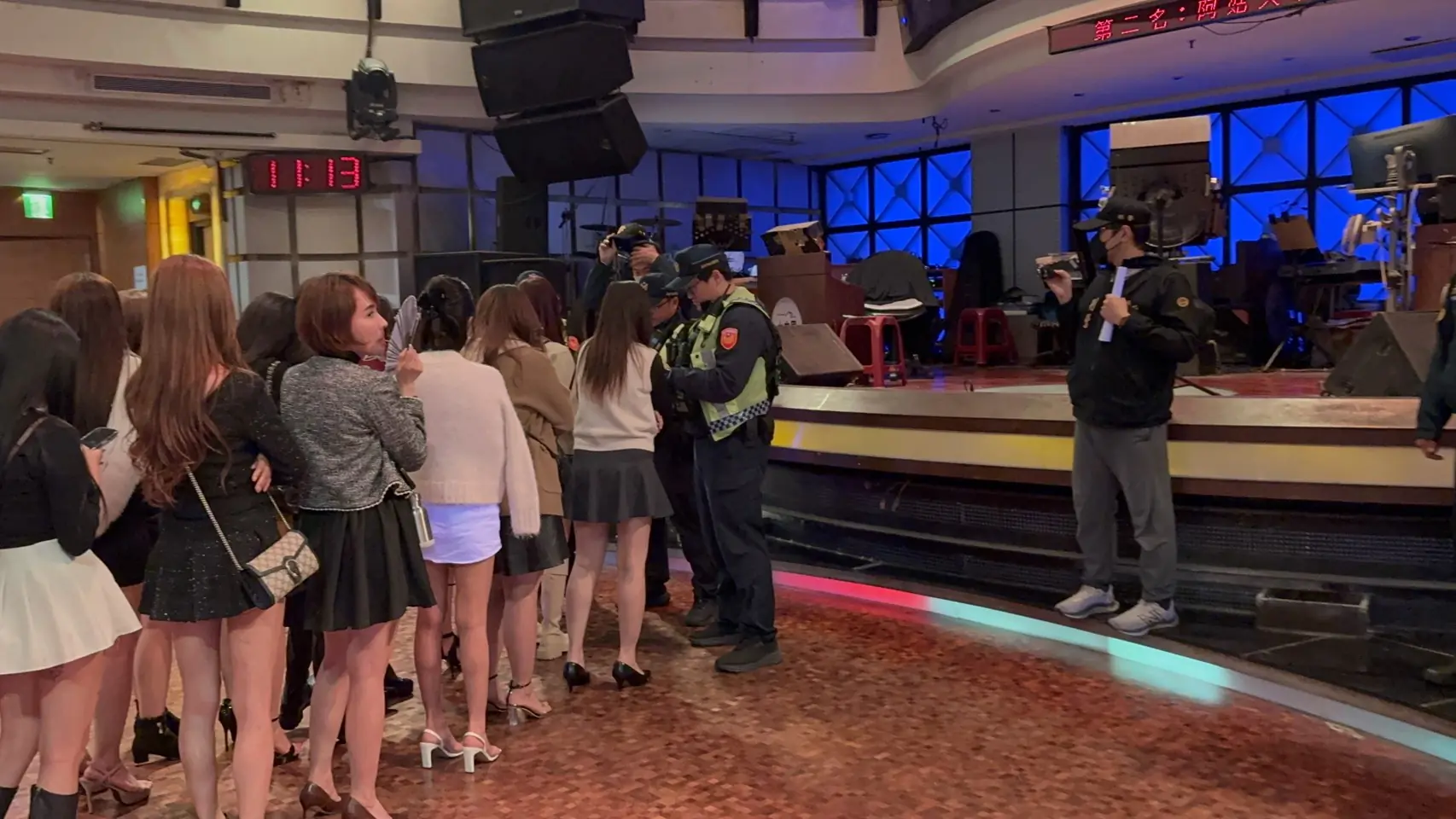 115年加強重要節日安全維護工作首夜　高市動員520名警力擴檢及路檢