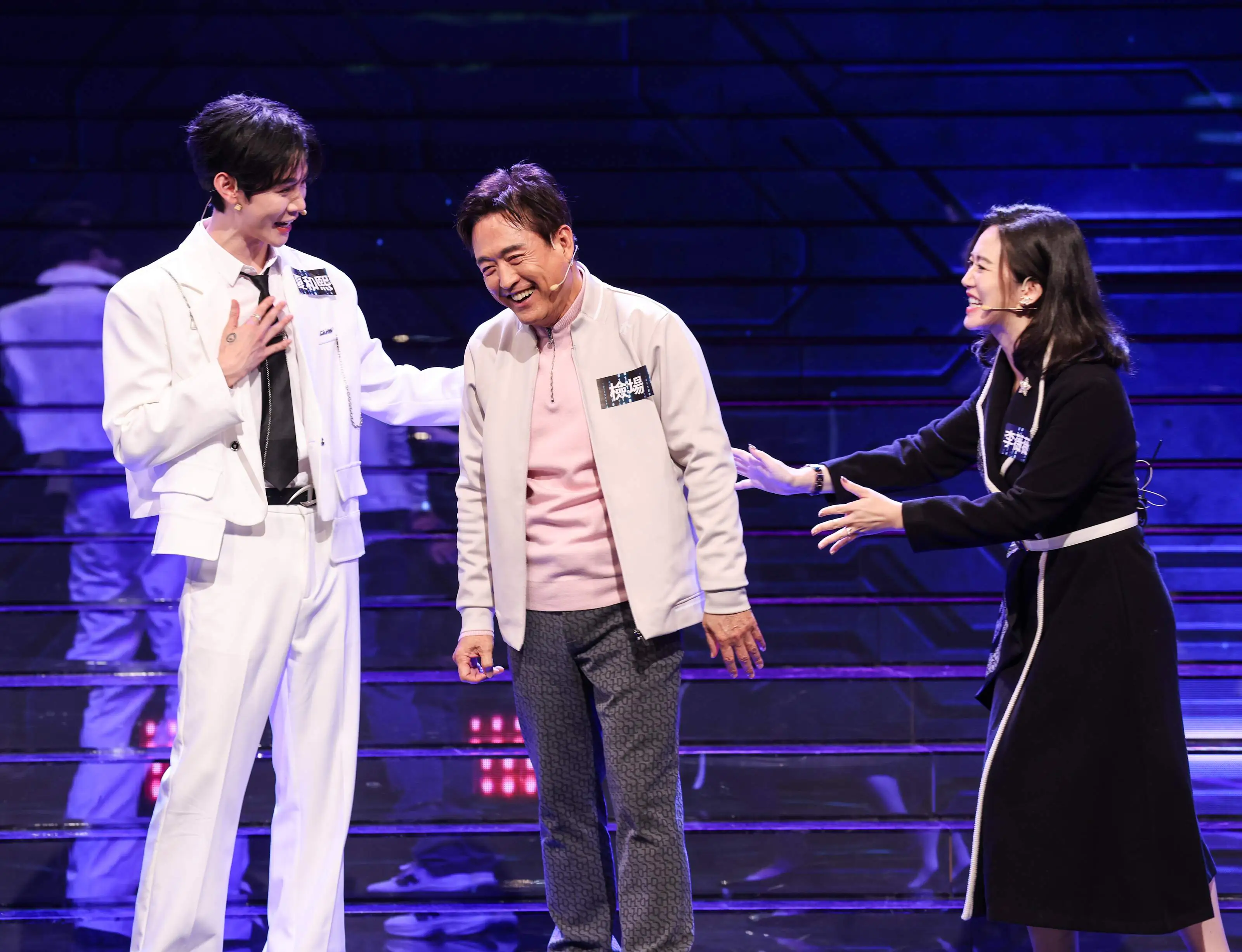 檢場侃侃而談卻首輪被淘汰笑料百出 夏和熙被尾牙雞頭題淘汰大傻眼