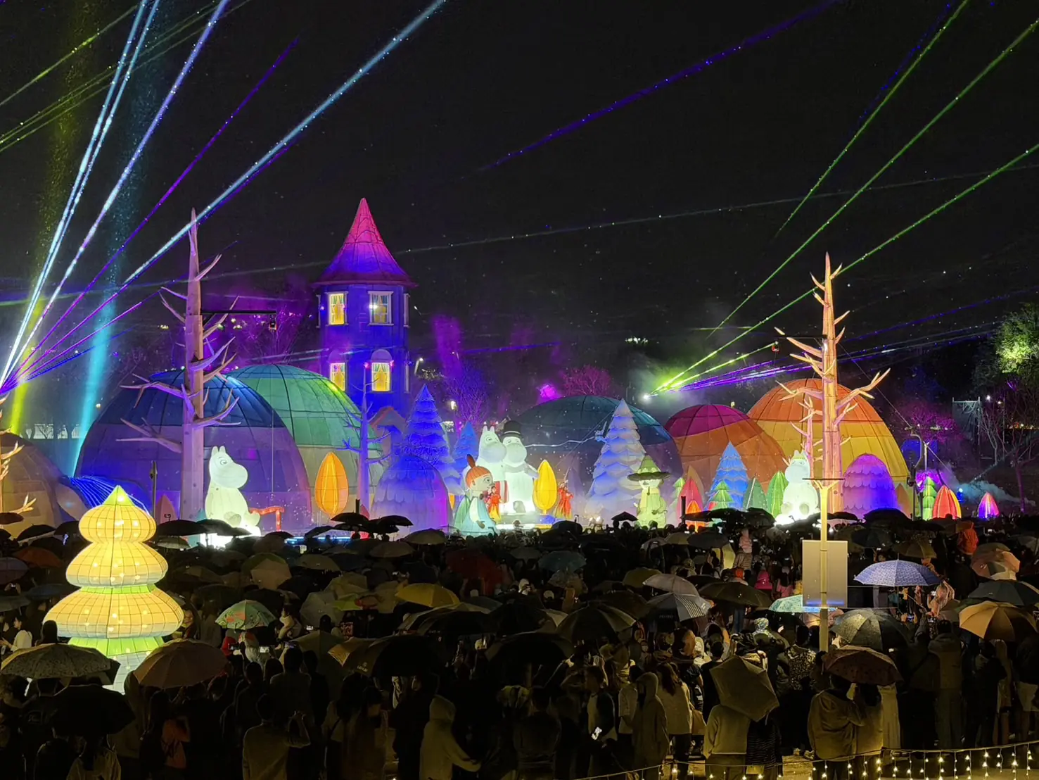 中台灣燈會賞燈人次已突破555萬大關！最後倒數3天 　中市府號召全民：「把握最後賞燈機會」