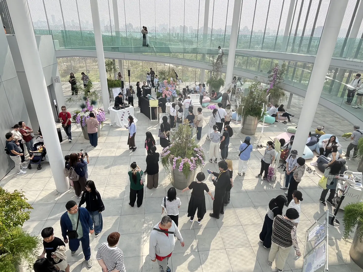 綠美圖「世界的索引」展覽夯 金音獎得主現場演出掀閱讀新浪潮