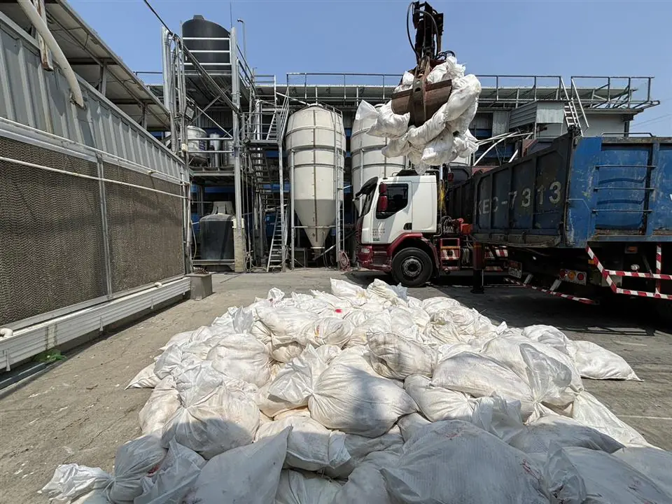 彰化縣防堵禽流感　完成芳苑鄉蛋雞場撲殺清場消毒工作