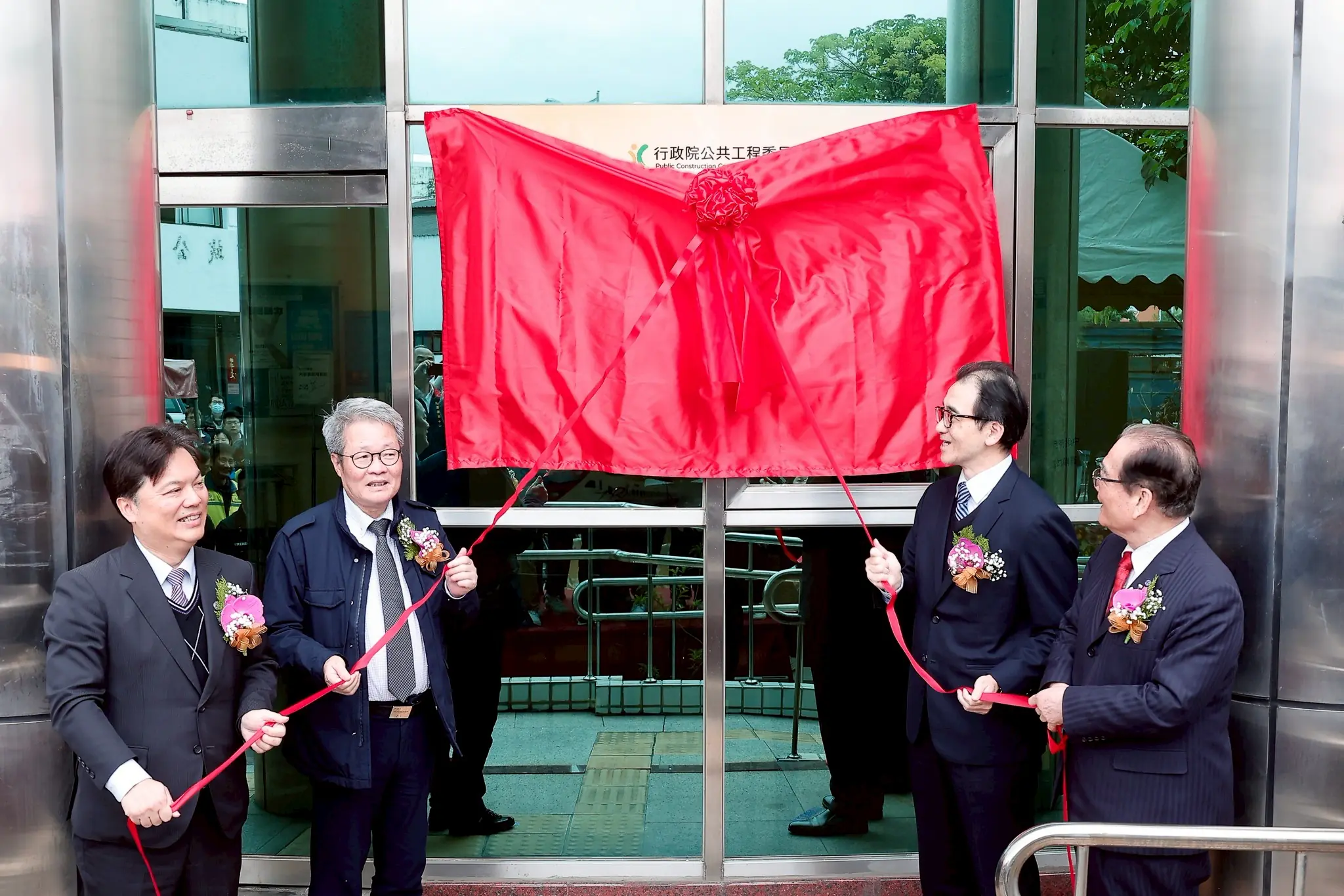 打造「花東土木人才培育基地」 臺鐵鄭光遠董事長親臨揭牌　做東部建設最強後盾