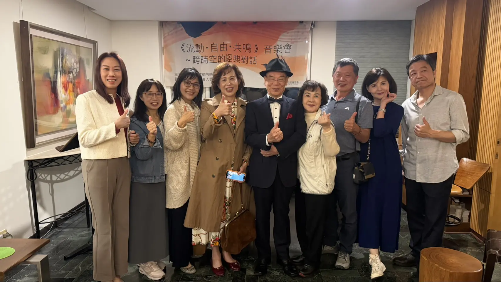 當靈魂被旋律接住，  徐子晴《跋桮》開啟萬華龍山寺跨時空療癒