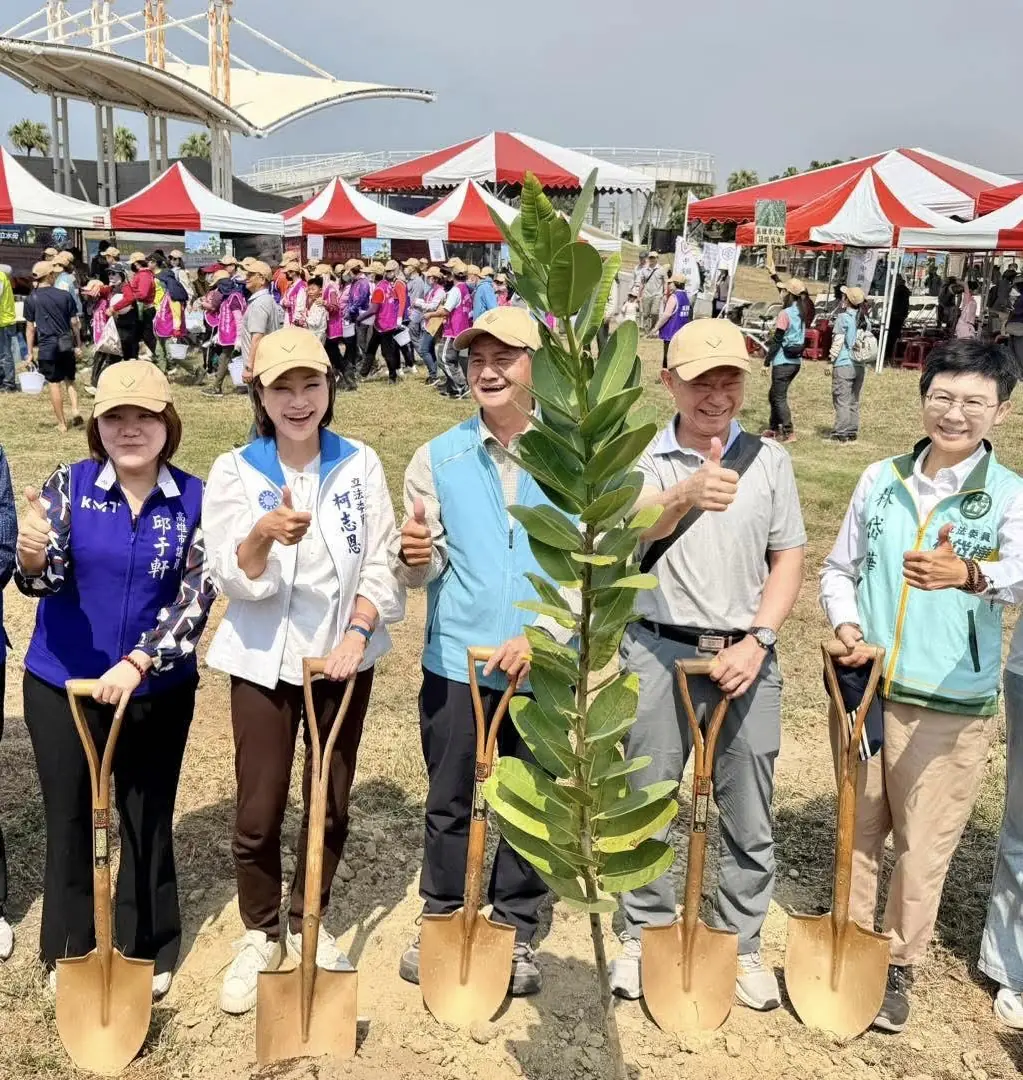 柯志恩林園植樹拋綠色願景　為高雄爭取更多綠蔭