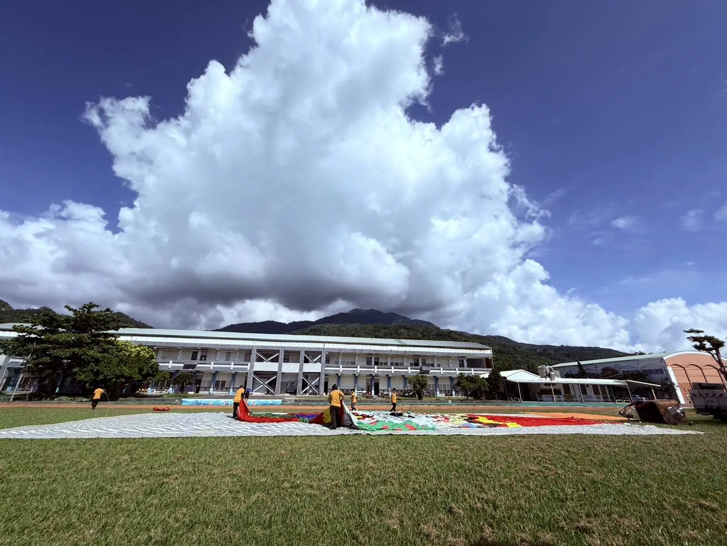 圓夢愛心媽媽謝慧謹串聯媒體 號召善心助台東成功鎮忠孝國小募得10萬元