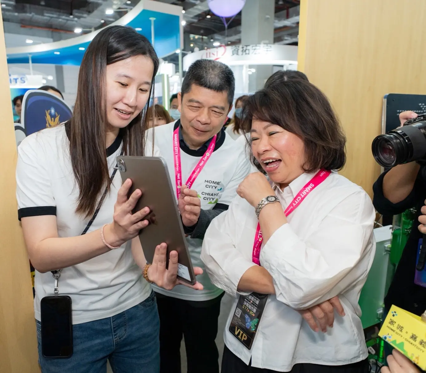 黃敏惠南港展覽館「抓詐騙」！ 體驗AR實境遊戲破解話術陷阱