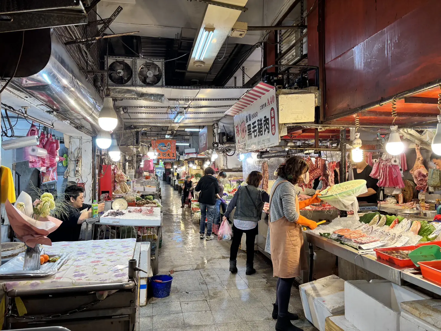 用行動支持在地攤商!基隆仁博愛市場施工期間 一樓美味持續不打烊