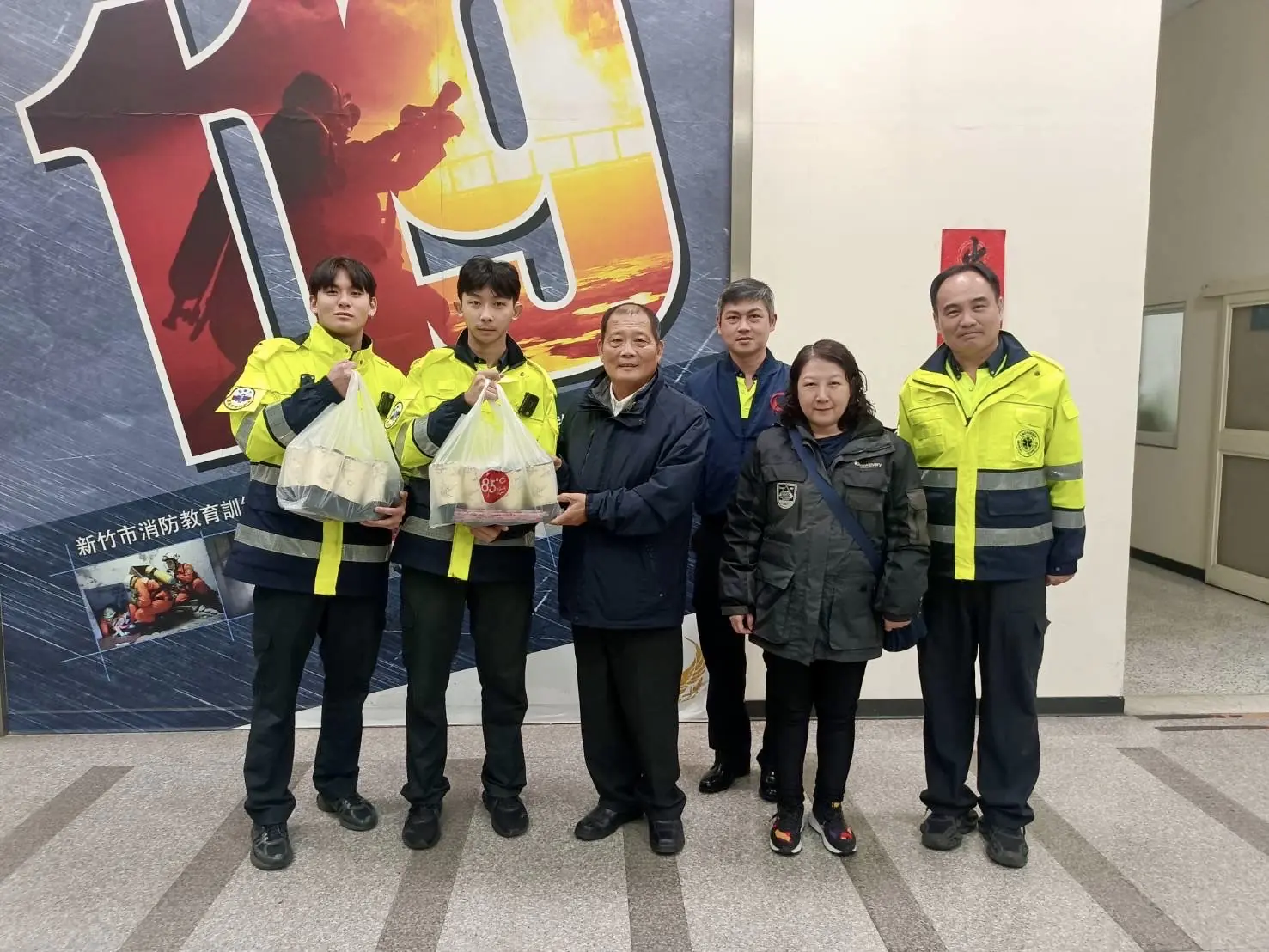 火場認證訓練前突發OHCA 竹市消防跨分隊接力電擊救回義消夥伴