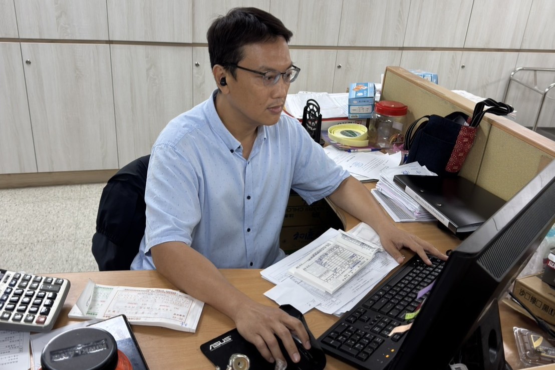 勞動部五五就業助攻-從軍職主計到醫務主管的跨域轉身