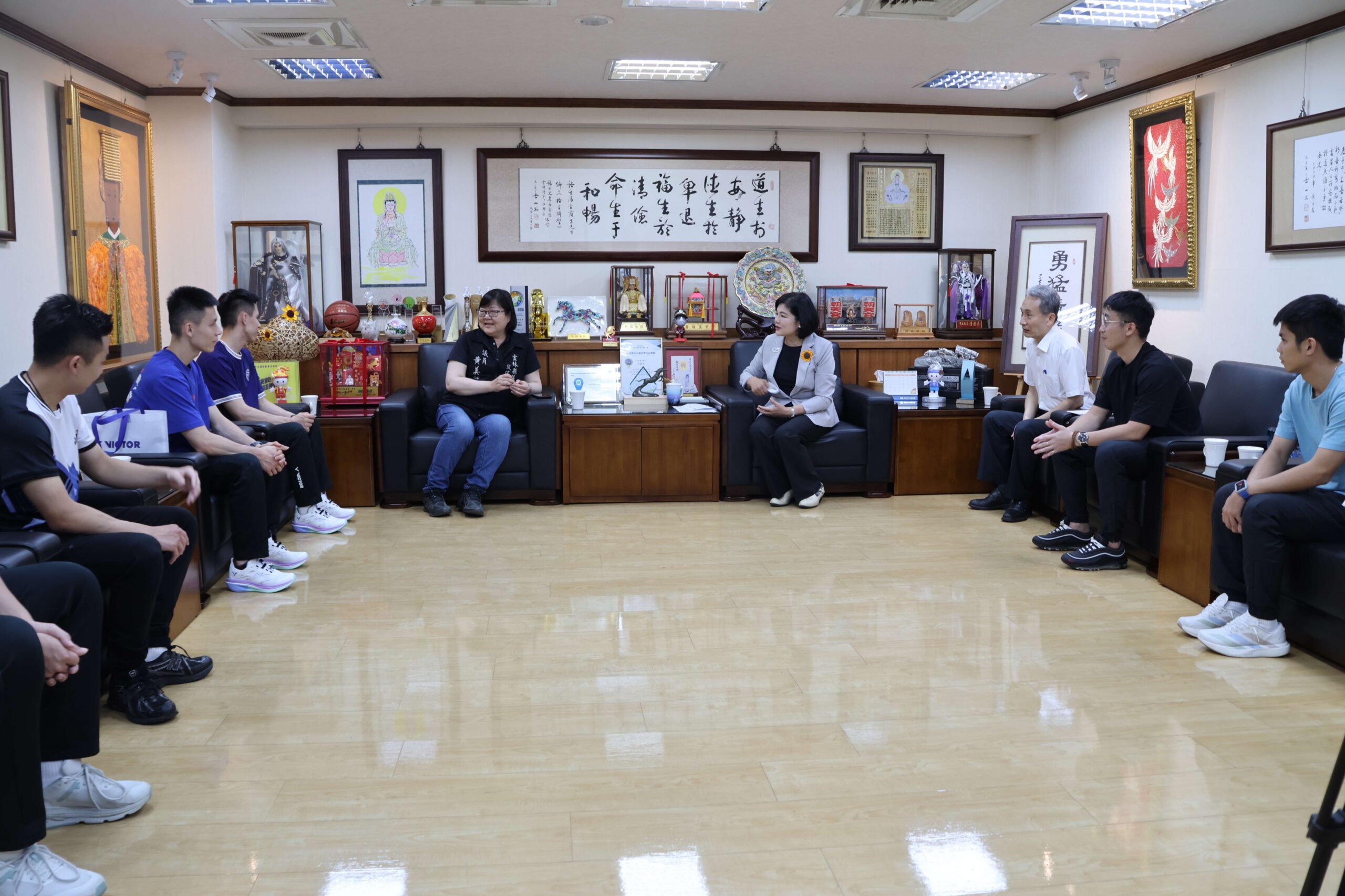 雲林之光 李芳任李芳至勇奪瑞士羽球公開賽男雙冠軍 張麗善縣長期勉:前進2028洛杉磯奧運 雲林之光 李芳任李芳至勇奪瑞士羽球公開賽男雙冠軍 張麗善縣長期勉:前進2028洛杉磯奧運