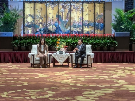 鄭麗文會信長星：期盼放大兩岸合作精神