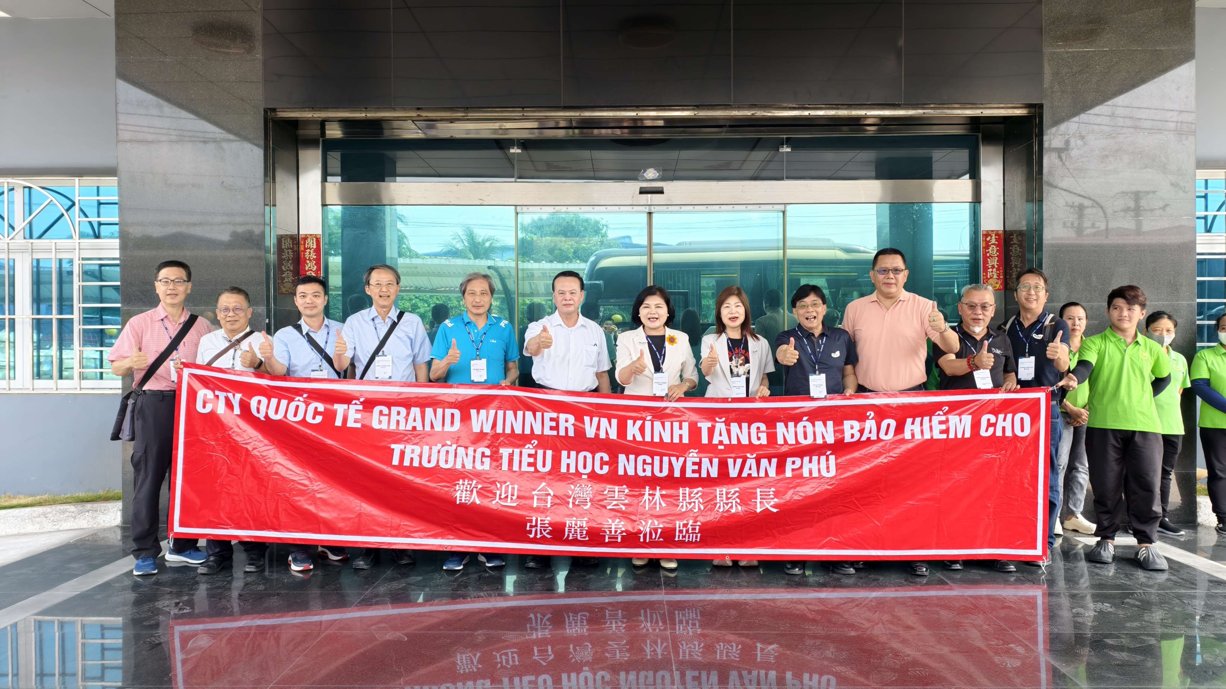 雲林旅外企業心懷社會公益精神 張麗善縣長感謝廣贏國際公司捐贈安全帽遍及海內外 雲林旅外企業心懷社會公益精神 張麗善縣長感謝廣贏國際公司捐贈安全帽遍及海內外