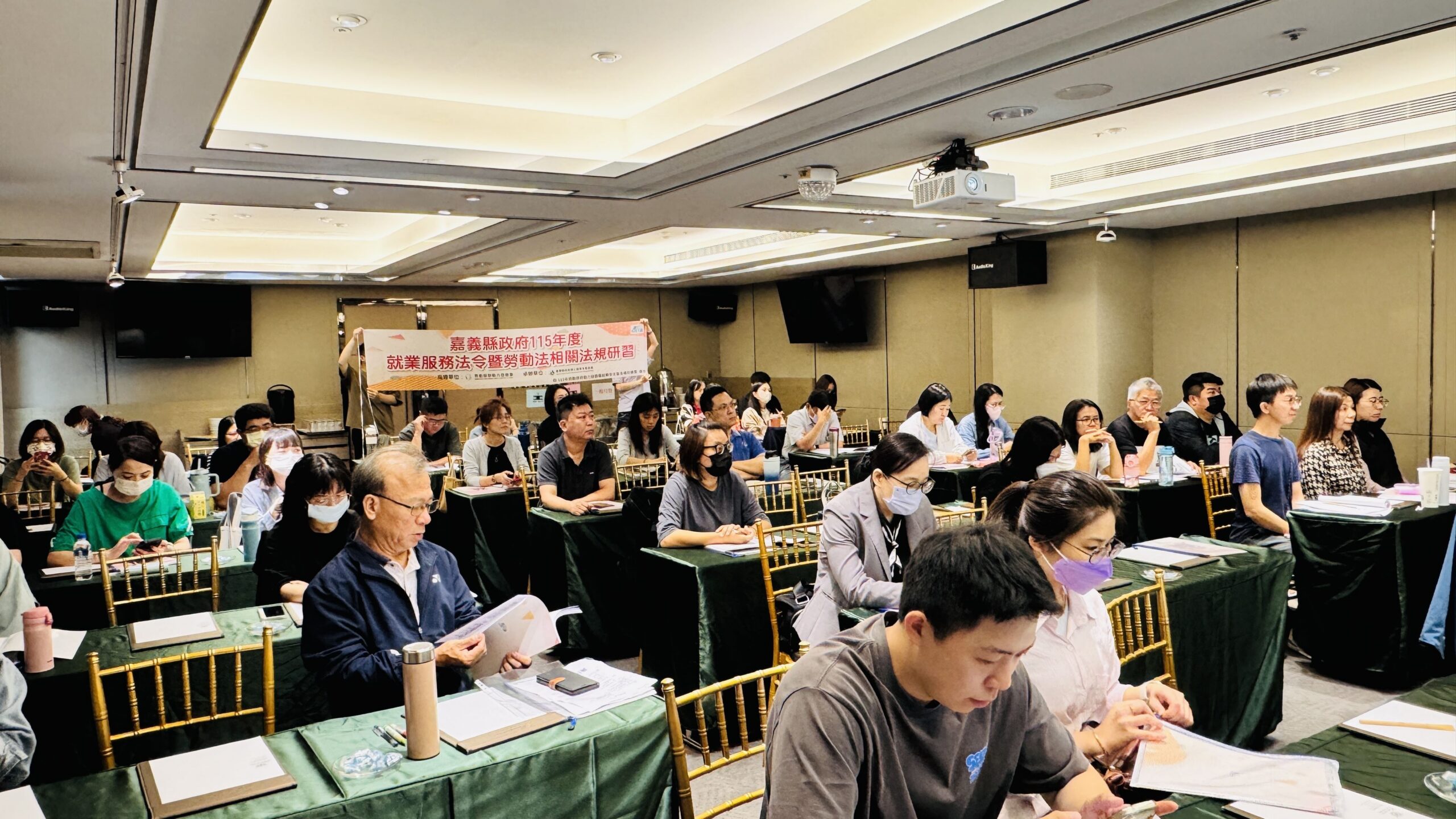 嘉義縣強化就業法規宣導 提升移工管理專業 嘉義縣強化就業法規宣導 提升移工管理專業