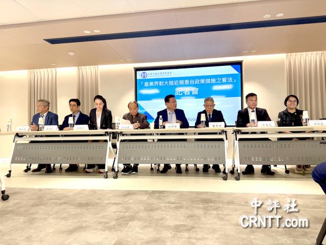 陸施壓商總開記者會！?　許舒博怒駁：勿造口業