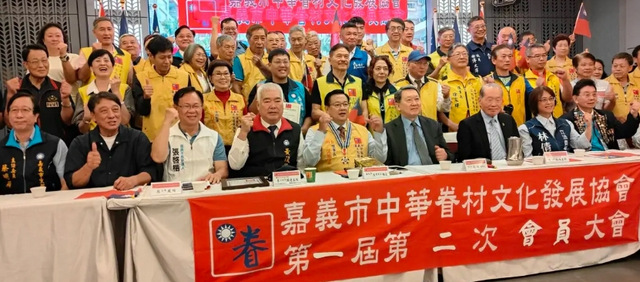 破除藍白不合！季麟連攜張啟楷固眷村票