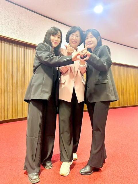 黃捷同額選高雄黨部主委　合照女力蘇巧慧