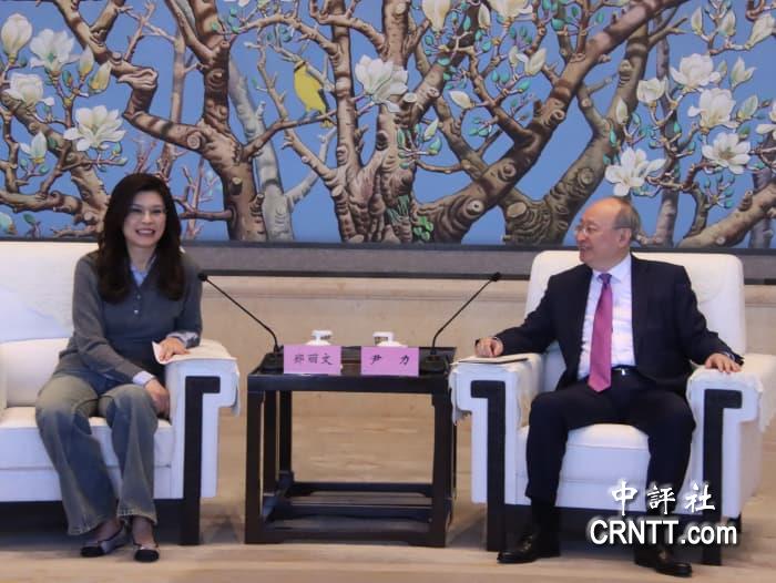 尹力熱情歡迎鄭麗文一行　鄭:希望推動台灣與北京青年開展各類交流活動