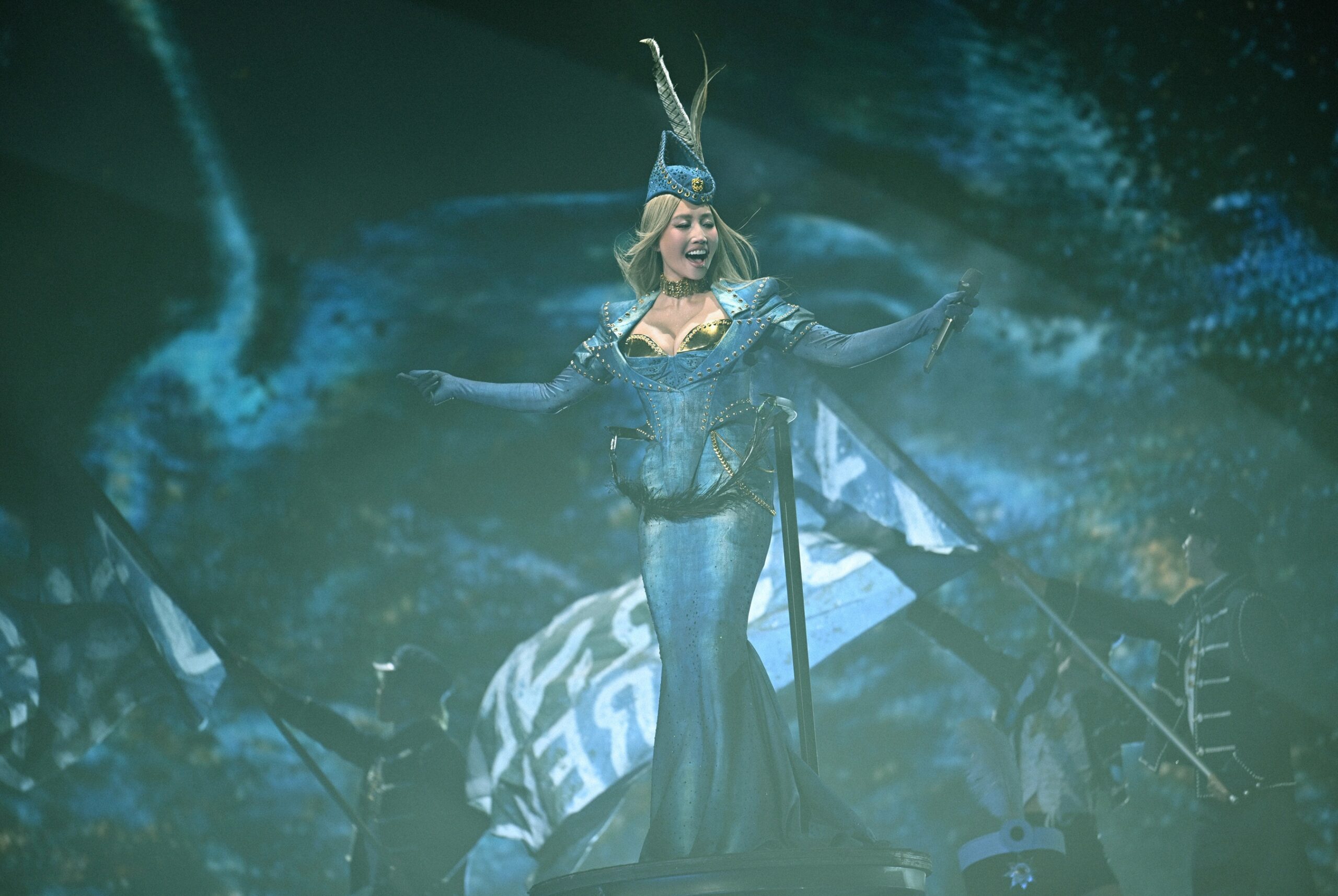 A-Lin 威震香江 紅館連唱三場 邀李幸倪 衛蘭幫襯如虎添翼