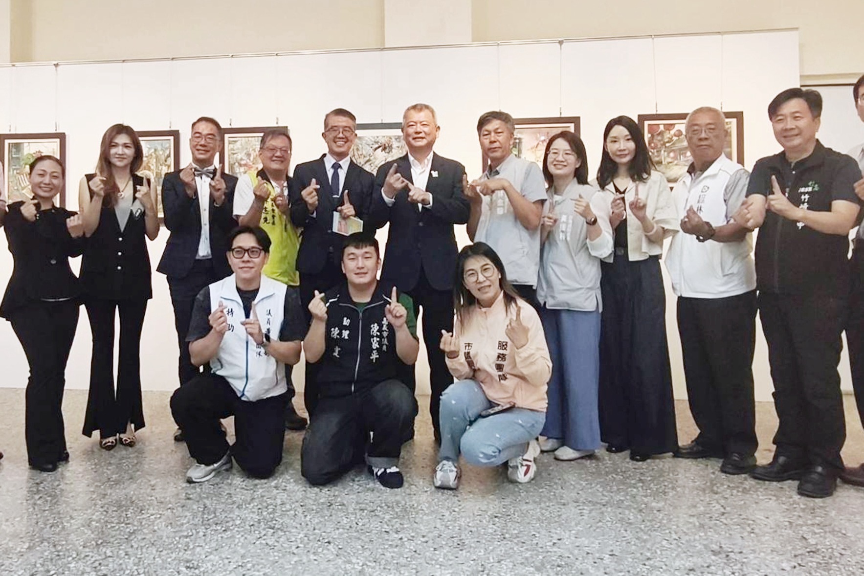 「欲買桂花同載酒」嘉義市國中小美術班聯展　60件作品定格青春流動的情感