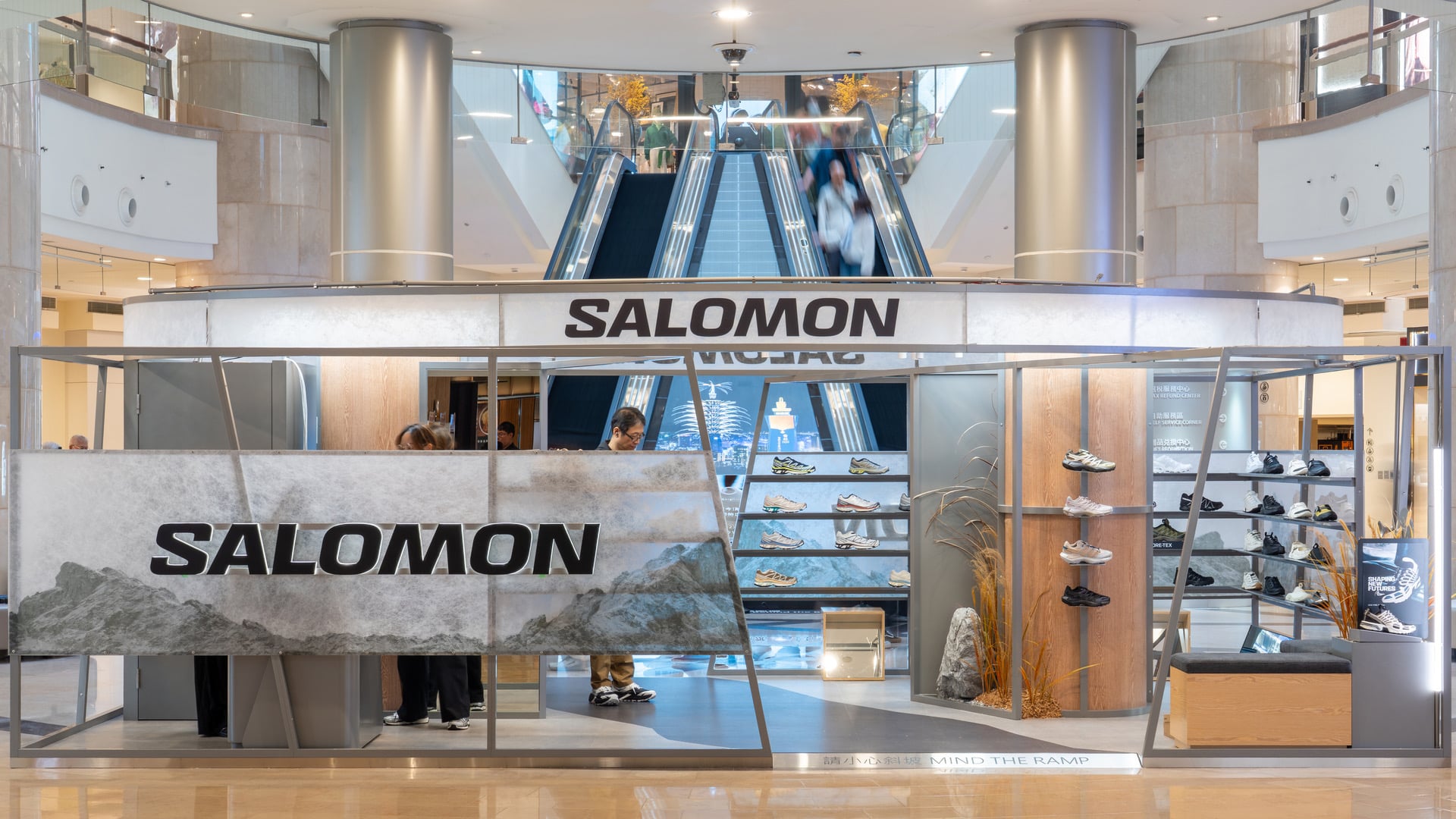 SALOMON 台北101期間限定店盛大開幕！首五日祭出尊榮禮遇