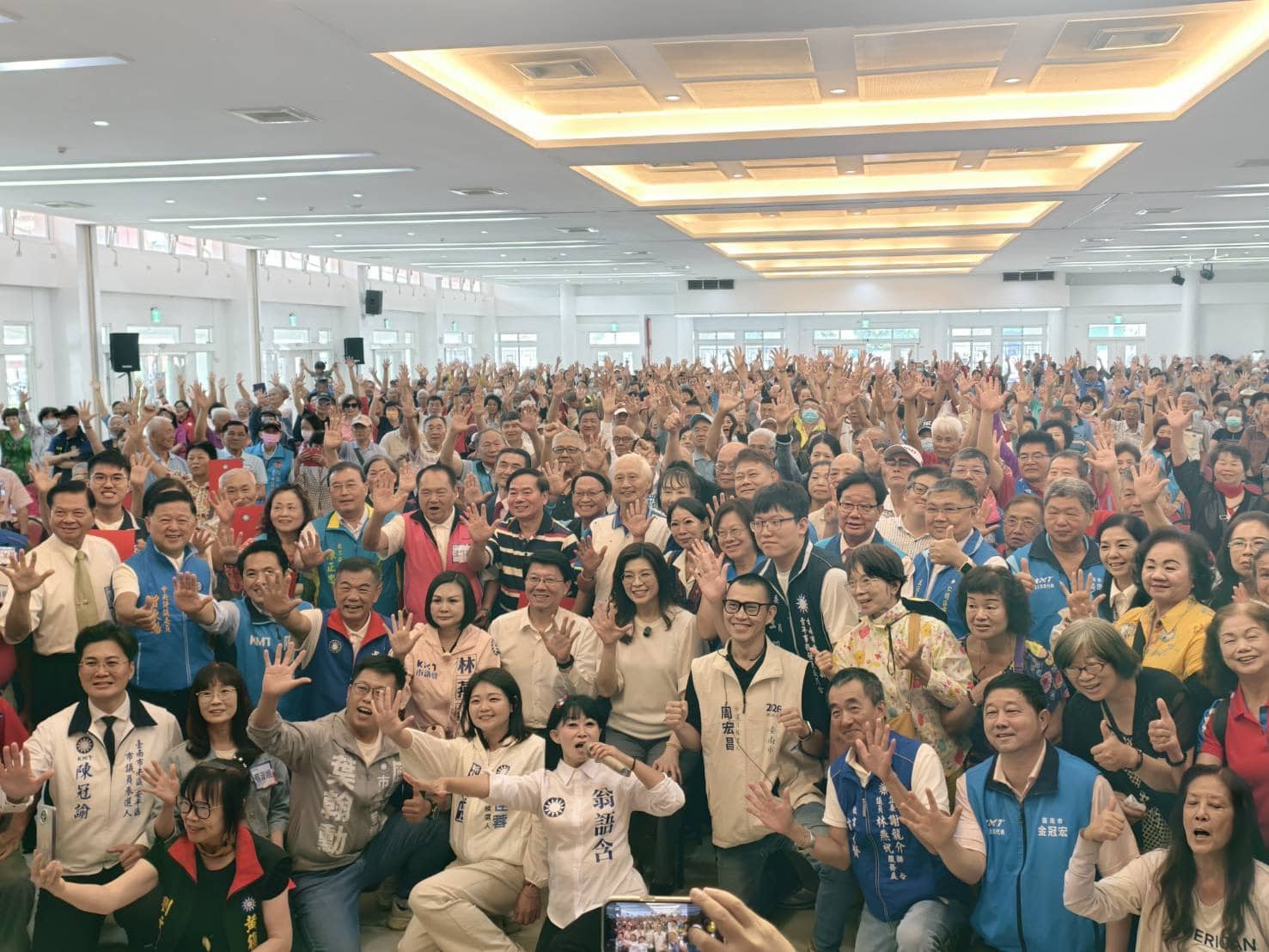 翻轉南台灣  鄭麗文拜託台南鄉親：今年就是謝龍介當選市長的時刻