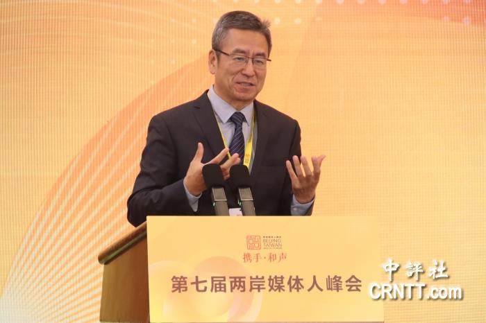 白岩松談兩岸交流　引用台灣詩人楊牧名句:愛是唯一的向導