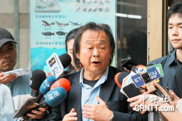 為蔣萬安交火　王世堅再嗆周玉蔻政治獵巫