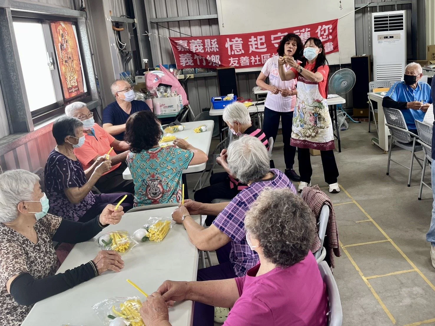 義竹衛生所創意毛根手作營　預防長者失智
