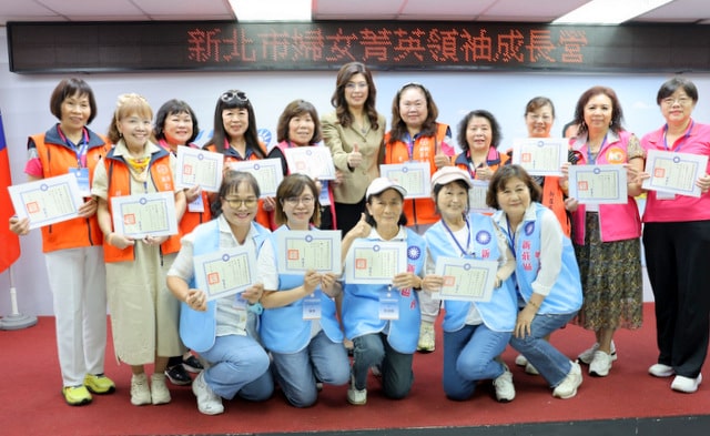 鄭麗文：賴不接受九二共識　就是準備打仗