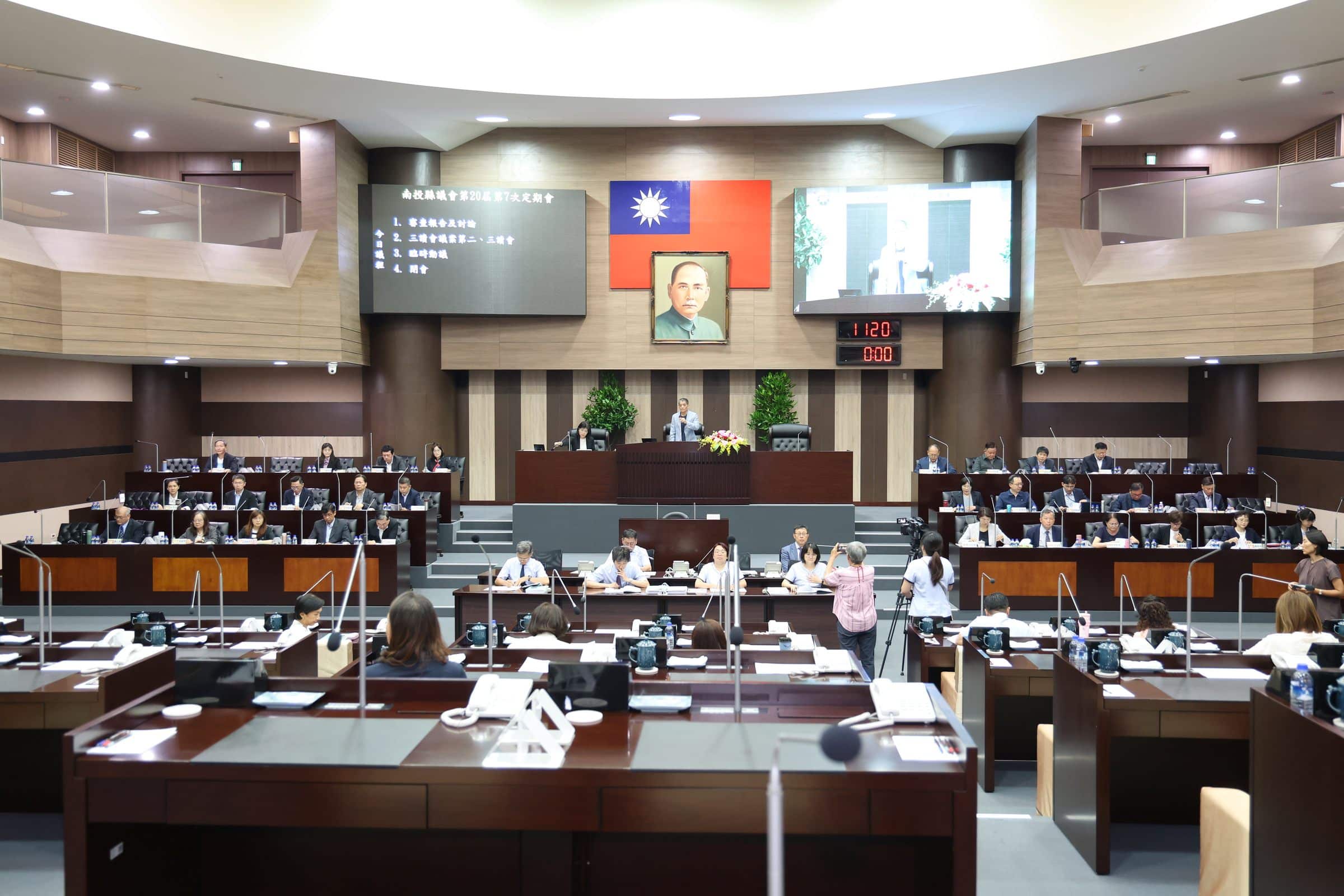 縣議會五月定期會圓滿閉幕　許縣長感謝議員支持預算匡督縣政