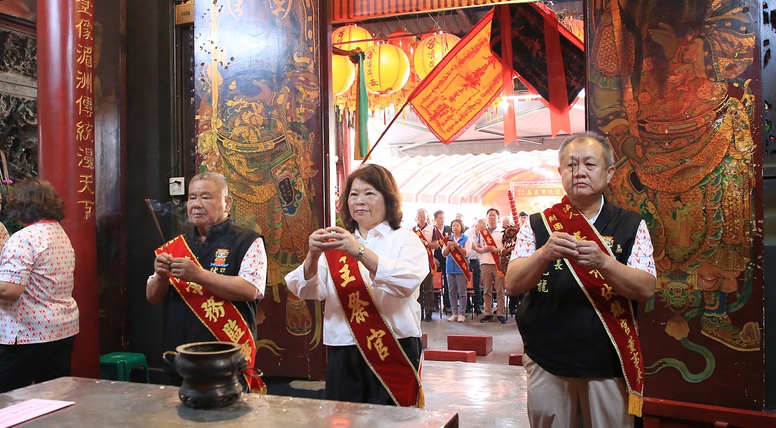嘉義市「瘋媽祖」迎聖誕　黃敏惠率團赴五大宮廟祝壽祈福