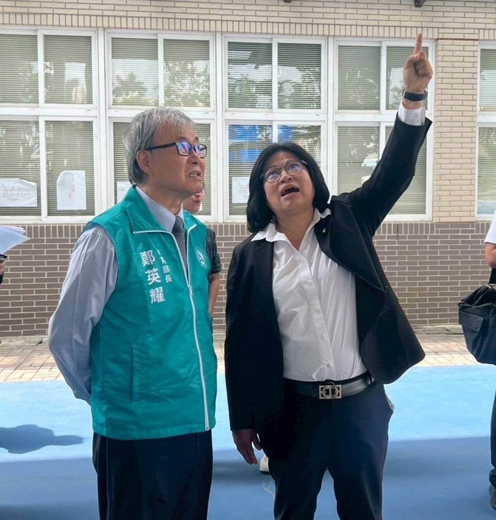 教長鄭英耀走訪嘉義市四校　王美惠助爭取校園改善經費