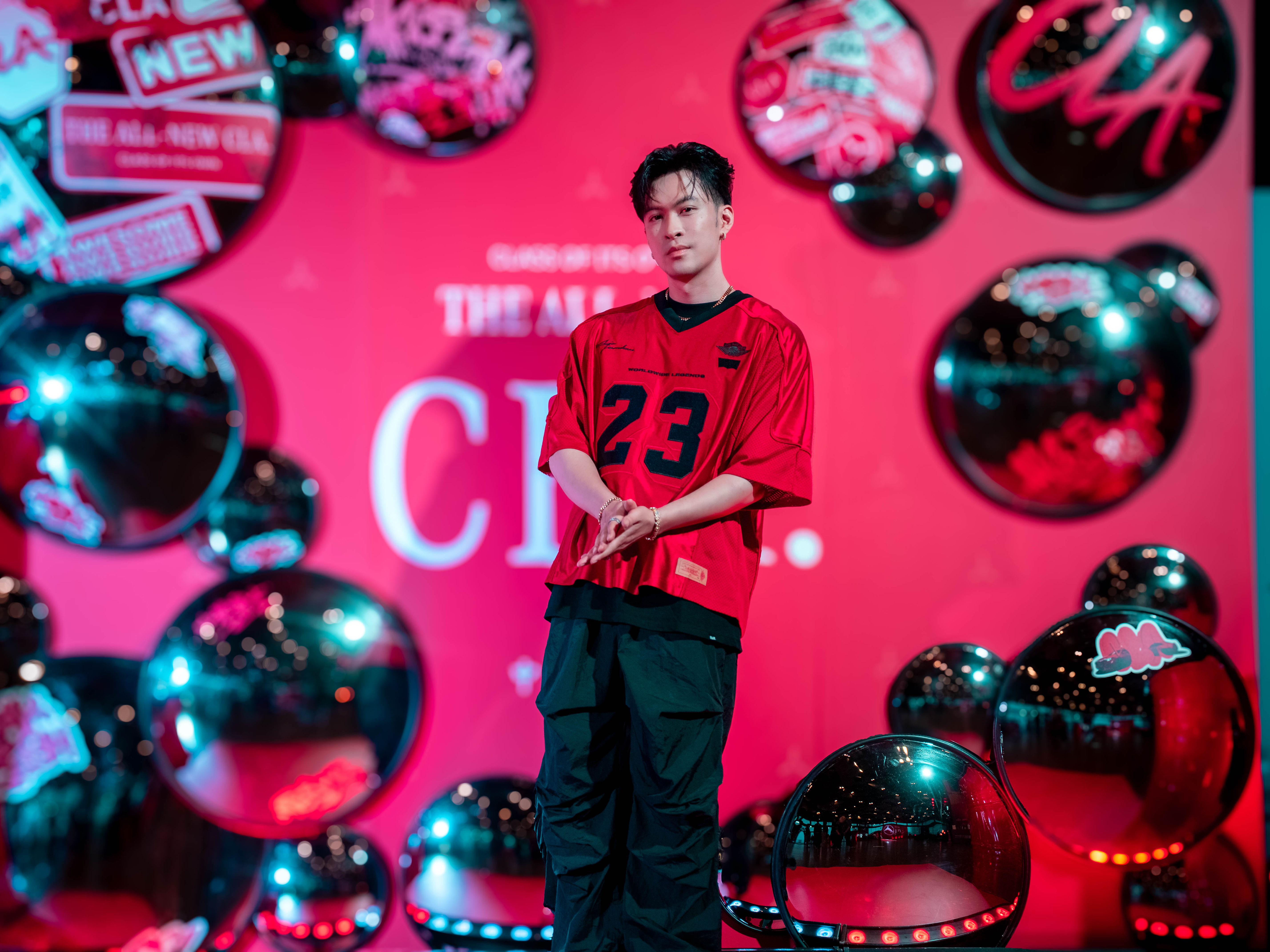 ChrisFlow唐仲彣「無目的遊蕩」享受半夜開車兜風