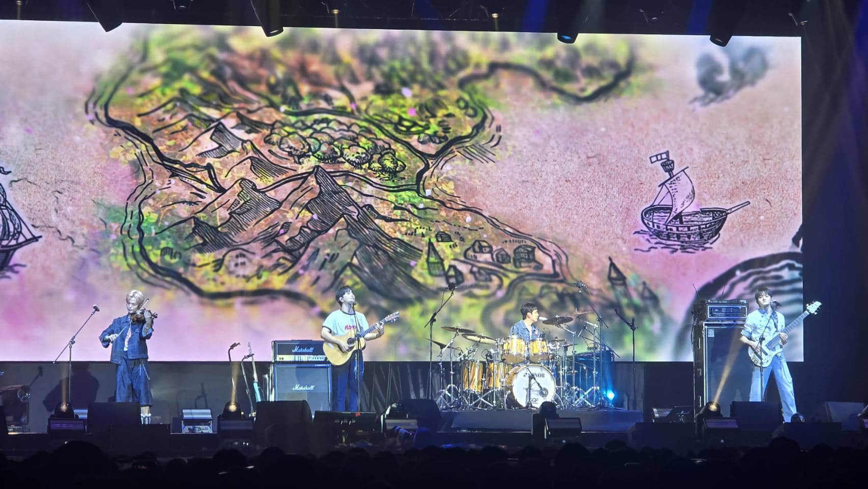 韓流樂團 LUCY 來台舉辦演唱會 還準備了中文歌曲〈我想和你一起〉