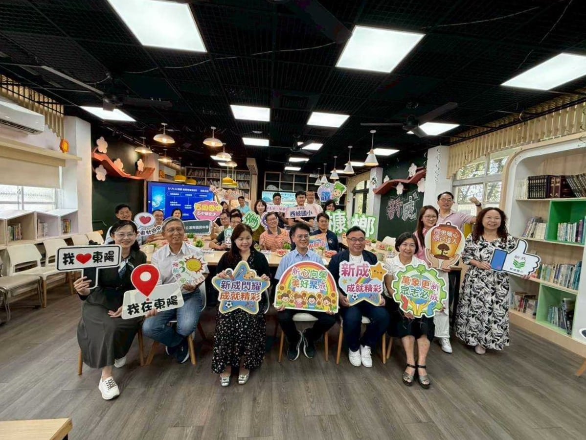 科技點亮閱讀力 中市攜手八方雲集打造AI智慧圖書館 科技點亮閱讀力 中市攜手八方雲集打造AI智慧圖書館