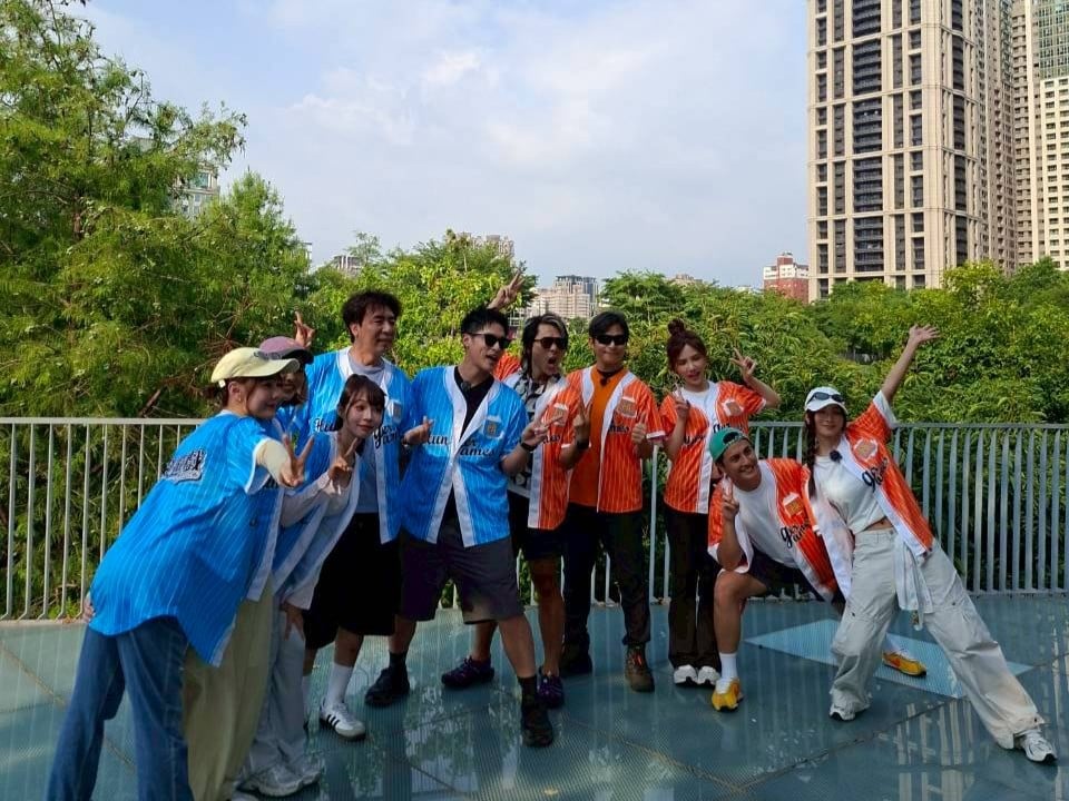《飢餓遊戲》首度攜手台中鍋烤節 藝人為鍋烤美食展開飢餓爭奪戰 《飢餓遊戲》首度攜手台中鍋烤節 藝人為鍋烤美食展開飢餓爭奪戰