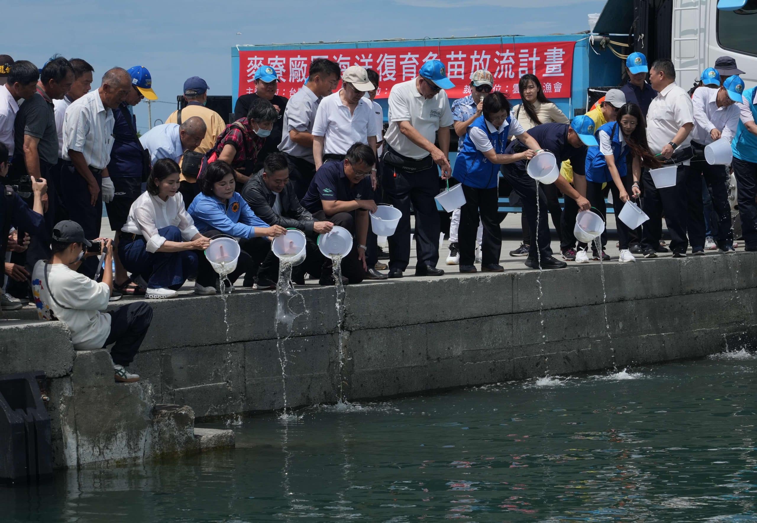 從魚苗放流到海廢再生 雲林實踐海洋永續新願景 從魚苗放流到海廢再生 雲林實踐海洋永續新願景