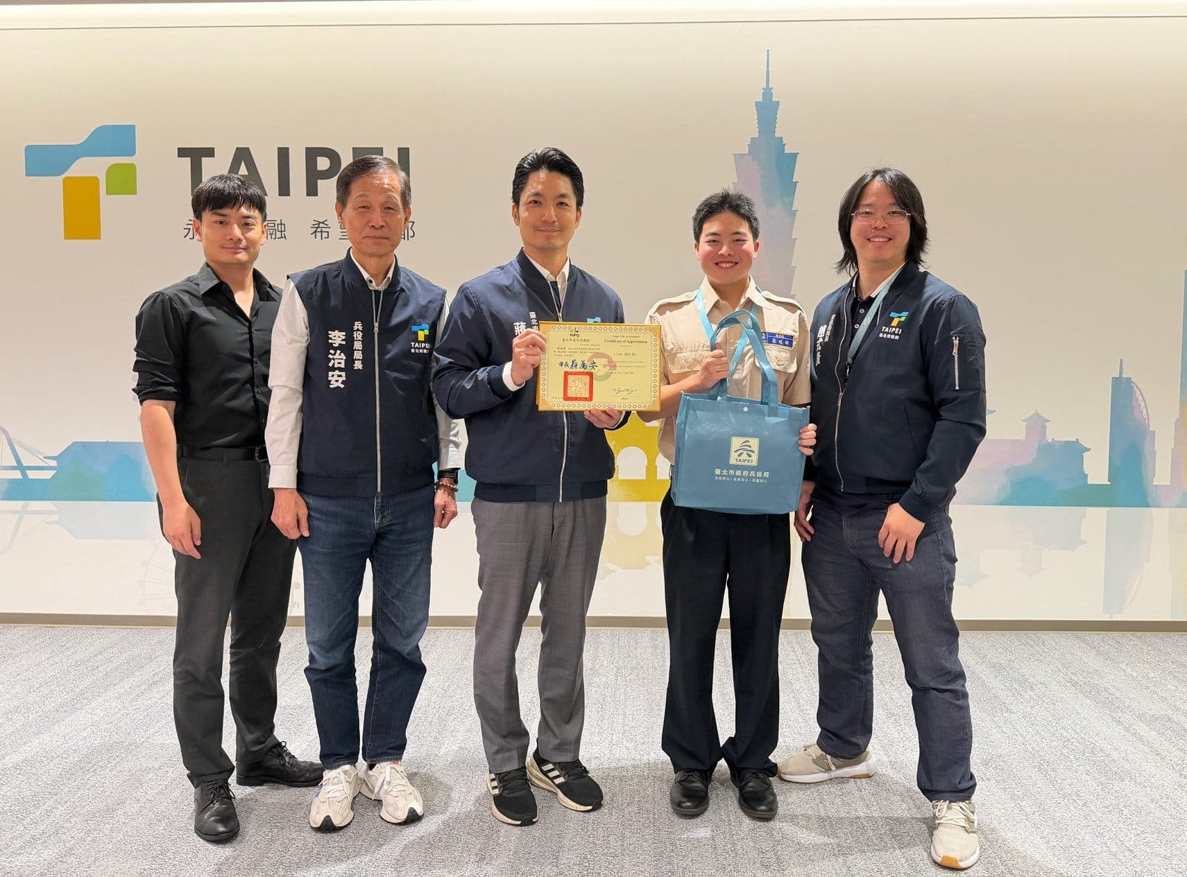 北市自研AI助理「CiviClaw」登國際交流平台　替代役男扮重要推手獲市長表揚