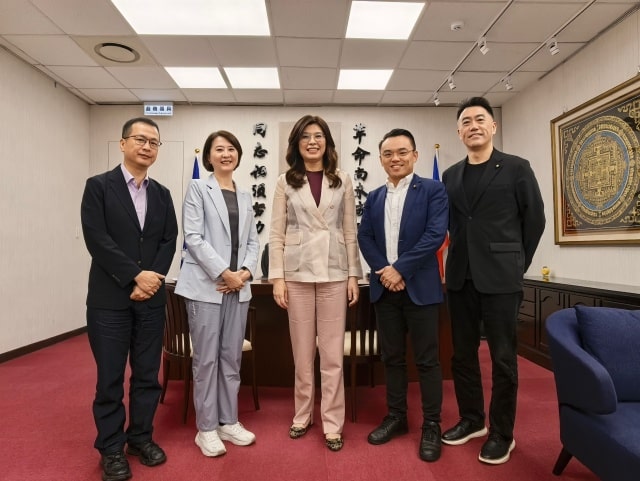 藍委拜會鄭麗文　7/3提鞭刑、核電公投案