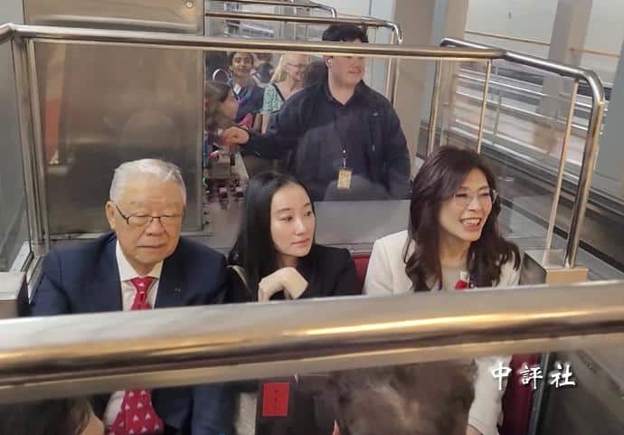 鄭麗文在國會山莊受訪 回應被貼“親中”標簽問題:多溝通交流 美議員不會被誤導 鄭麗文在國會山莊受訪 回應被貼“親中”標簽問題:多溝通交流 美議員不會被誤導