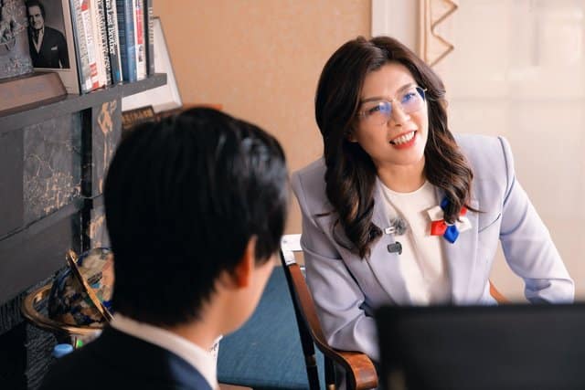 鄭麗文接受美播客專訪　談台灣價值與和平