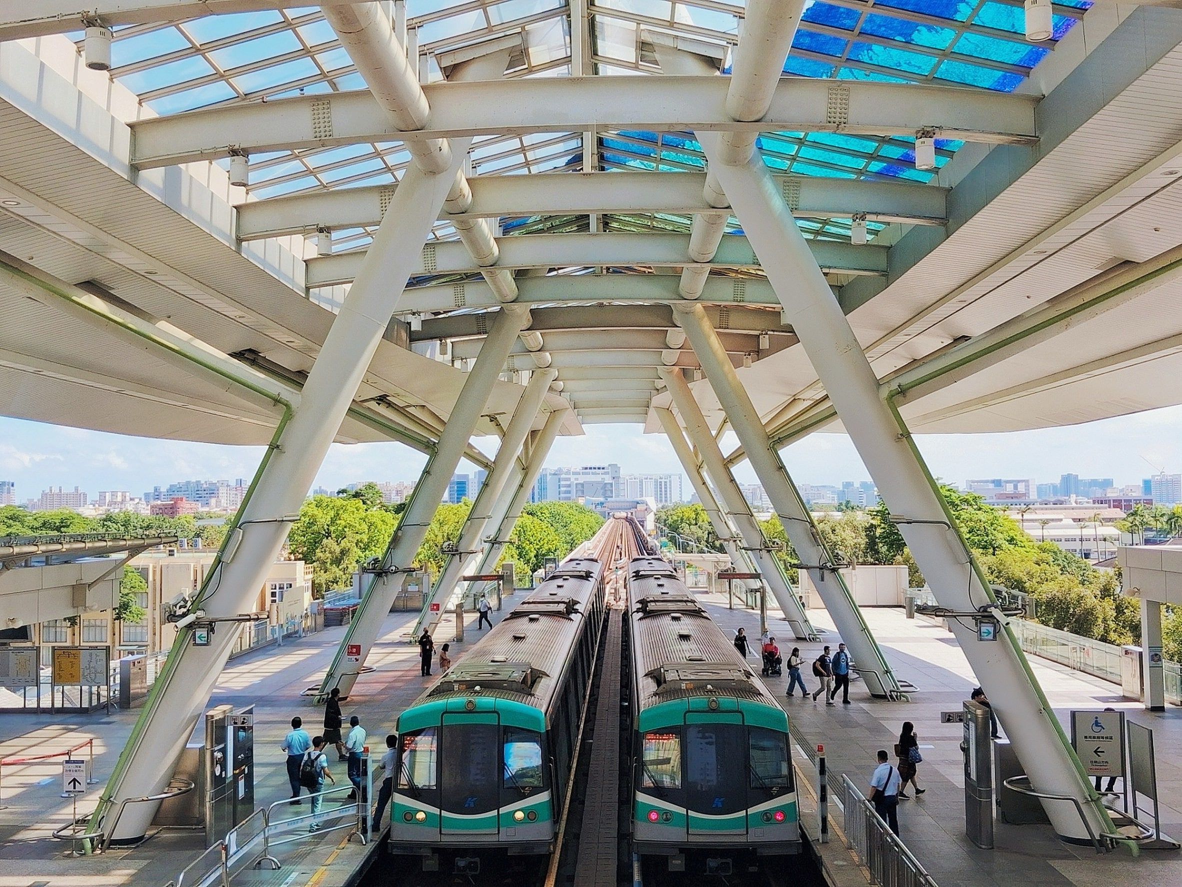 高捷R17世運站第一月台候車區北移 斥資2,000萬元升級車站服務量能 打造更舒適便捷乘車環境 高捷R17世運站第一月台候車區北移 斥資2,000萬元升級車站服務量能 打造更舒適便捷乘車環境