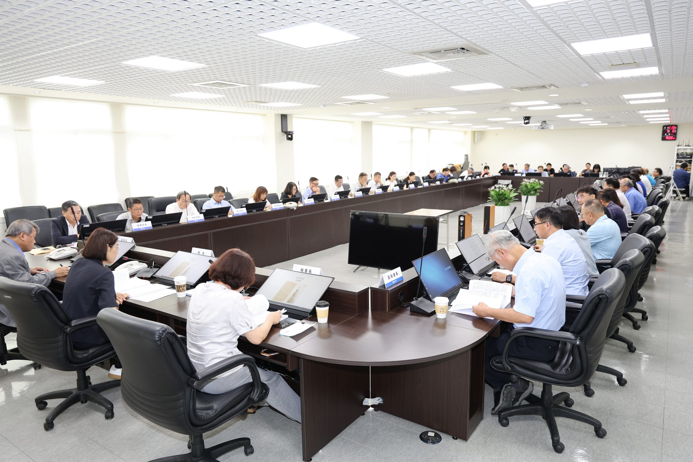 致癌油品回收率南投高於全國 許縣長:持續掌握流向守護縣民食安 並籲中央建立更主動的監測、抽驗機制 致癌油品回收率南投高於全國 許縣長:持續掌握流向守護縣民食安 並籲中央建立更主動的監測、抽驗機制