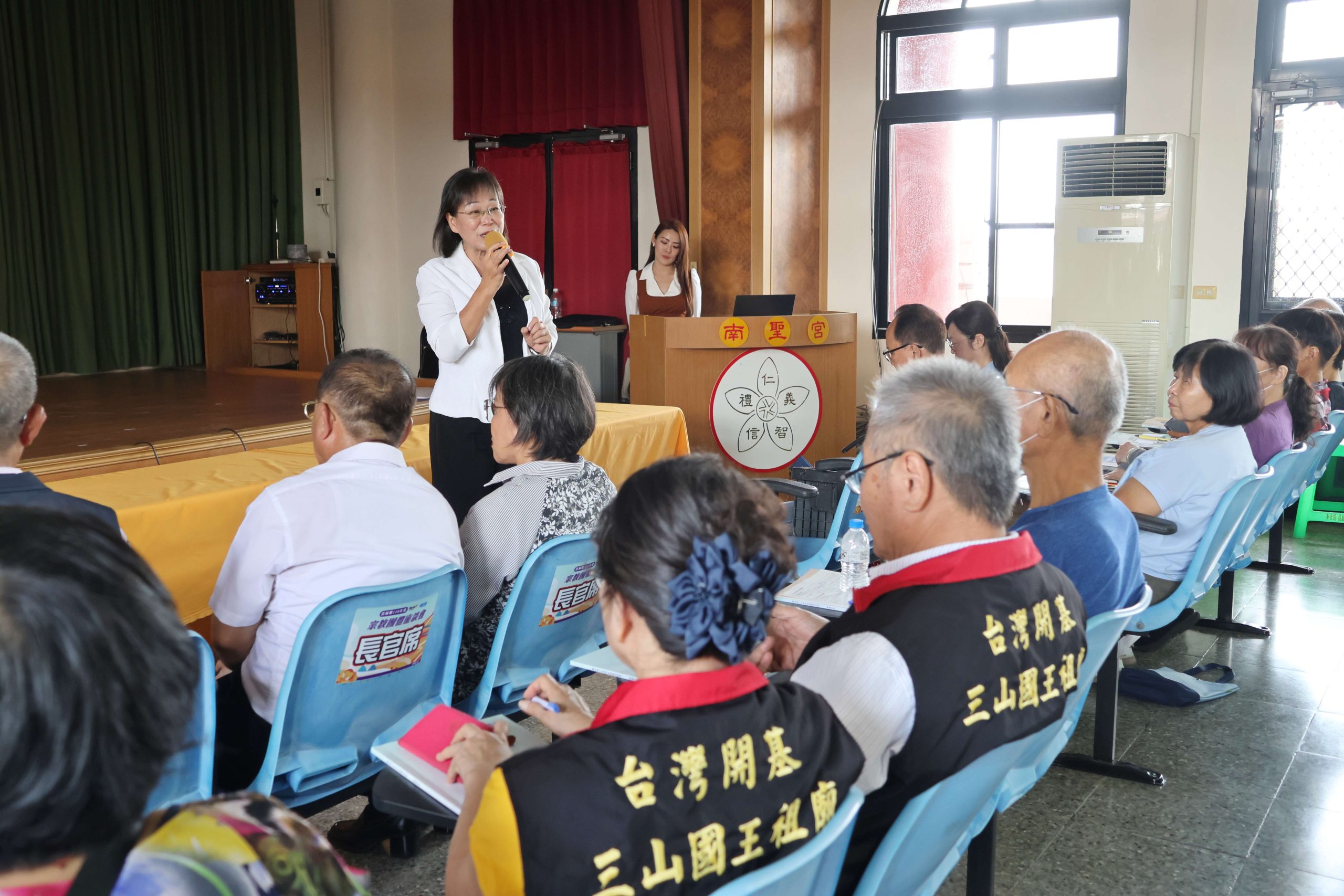 雲林縣宗教團體政策宣導座談會　面對面溝通解決問題　同時展現縣府輔導百間寺廟土地合法化亮眼成績