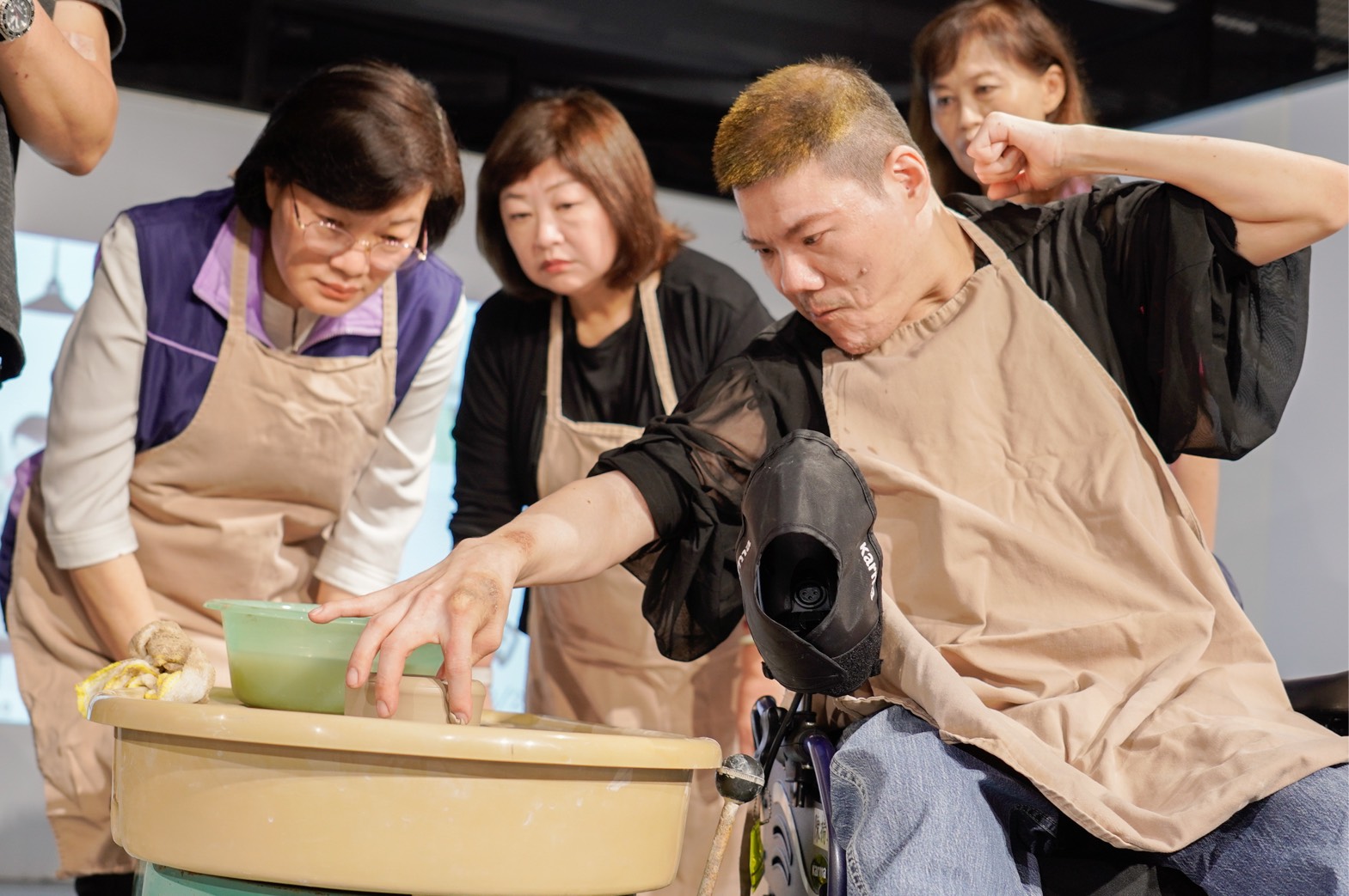 八里愛心教養院《陶藝.淘意》特展 腦麻院生陶藝作品登上滬尾藝文園區 即日至8月2展出 八里愛心教養院《陶藝.淘意》特展 腦麻院生陶藝作品登上滬尾藝文園區 即日至8月2展出